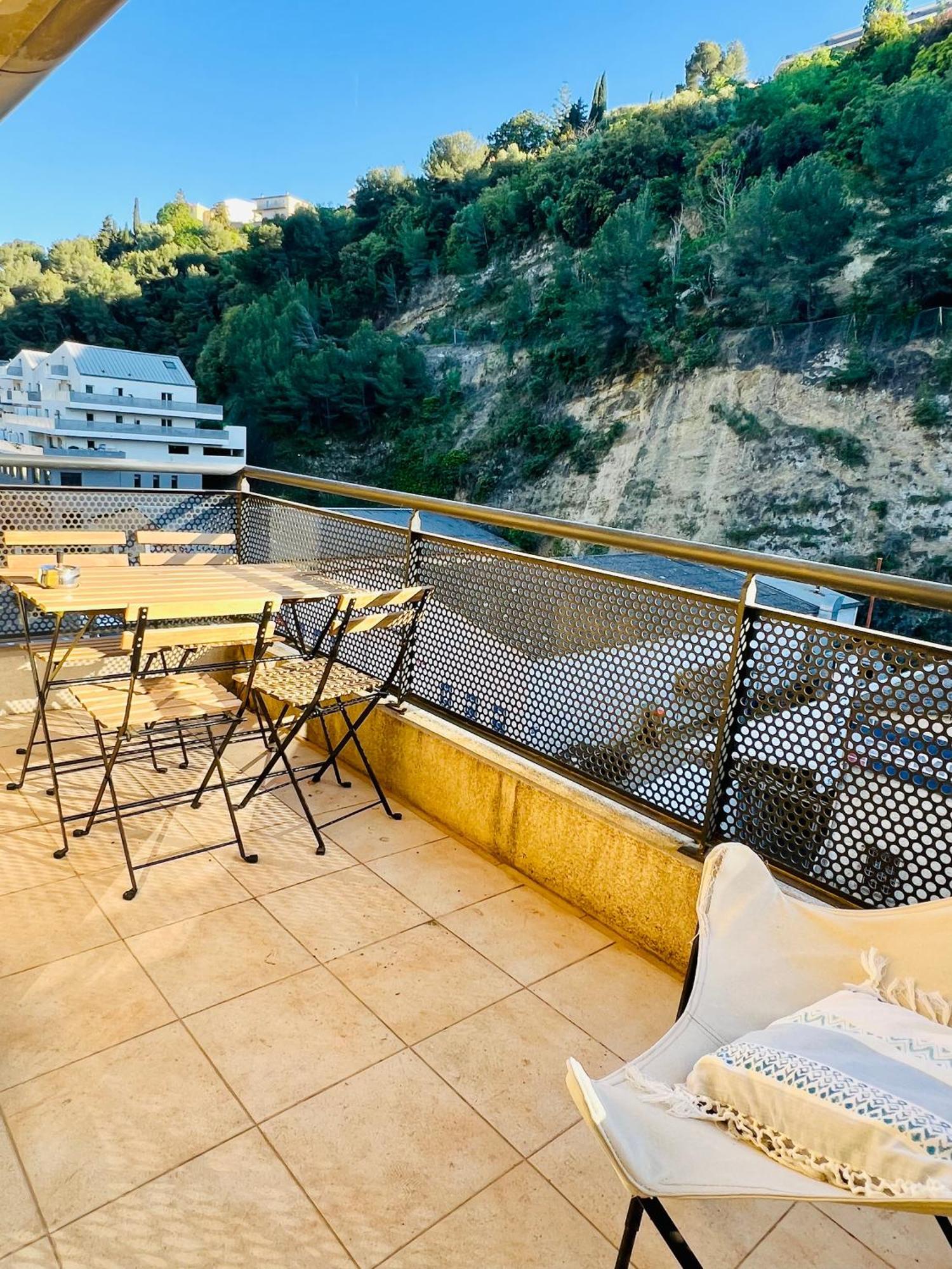 Magnificent Renovated Apartment, 2 Rooms Of 45 M2, Close Tothe Sea, Top Floor, Terrace 니스 외부 사진